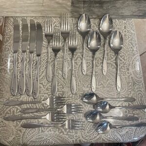 Rogers & Co Floral Stainless Flatware Set 20pc Korea Vintage Silverware